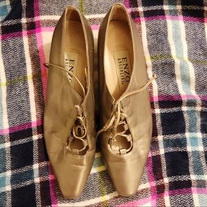 Enzo Angiolini pewter gold 7.5 2 in heels vintage